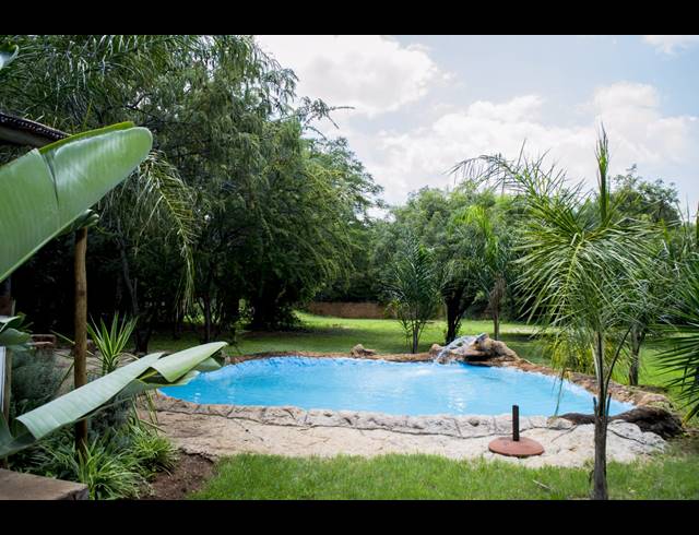 M² LODGE FOR SALE IN ZANDFONTEIN AH